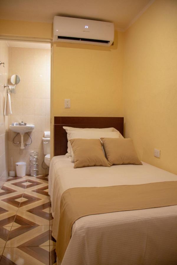 Villa Casa 3 Torres en el Barrio Santiago, Centro. Mérida Exterior foto